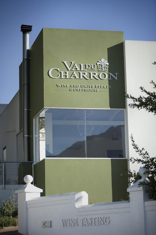 The Coach House At Val Du Charron Hotell Wellington Exteriör bild